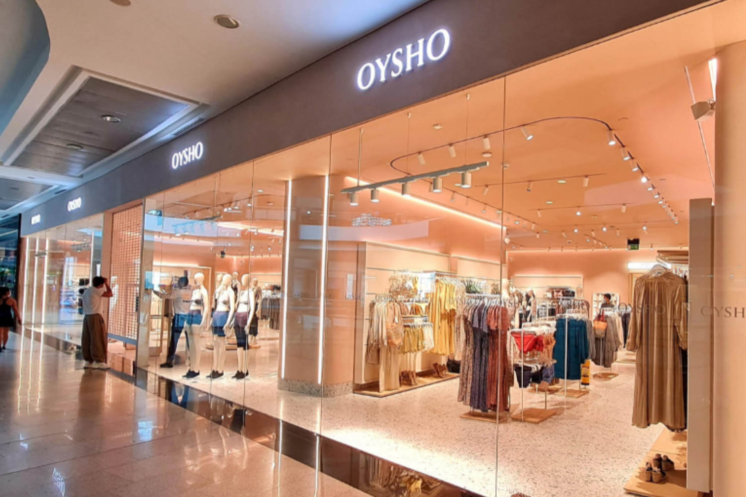 <span>Comercio</span>Oysho Buena Vista